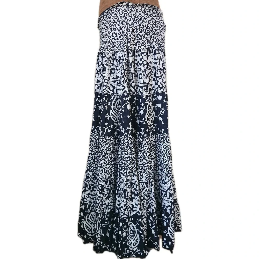 Rampage Circle Skirt‎ Size 7 Low Rise Bohemian Black White Midi Festival Summer